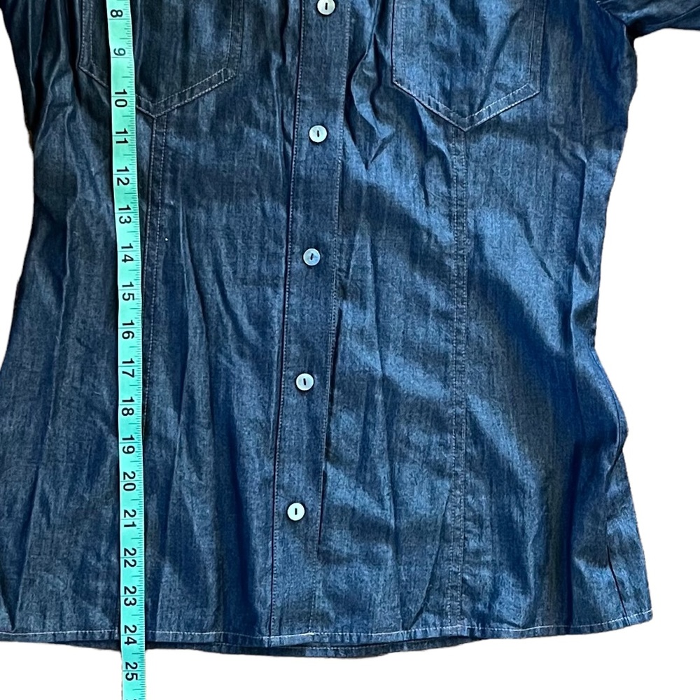 St. John denim button down shirt size 2. E#262 - Picture 3 of 7